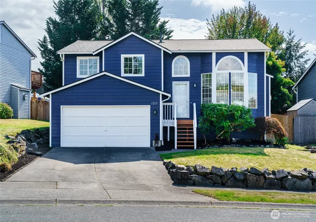 Photo 1 of Single family home for sale at 1217 85th Drive Ne, Lake Stevens, WA 98258 | MLS# NWM2582196 | Listing updated on 2026-10-01