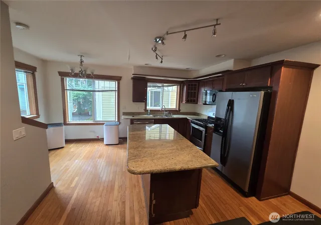 Photo 2 of Townhouse for sale at 6819 Weedin Pl Ne, Seattle, WA 98115 | MLS# NWM2582213 | Listing updated on 2026-09-29