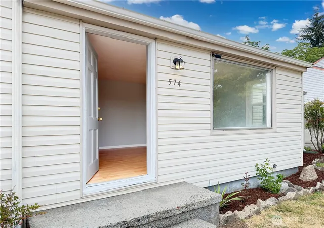 Photo 3 of Sale Pending at 574 Bronson Way Ne, Renton, WA 98056 | MLS# NWM2582216 | Listing updated on 2026-09-26