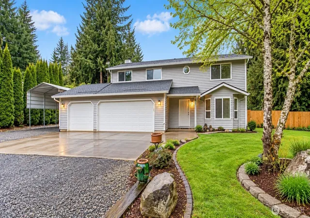 Single family home for sale at 163 Home Town Dr, Kelso, WA 98626 | MLS# NWM2582220