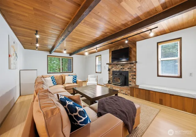 Photo 4 of Single family home for sale at 7375 Mt Baker Hwy, Maple Falls, WA 98266 | MLS# NWM2582221 | Listing updated on 2026-09-25