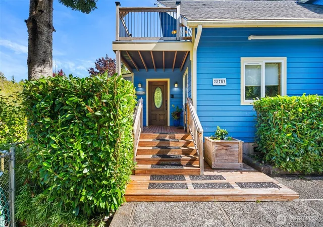 Photo 3 of Sale Pending at 28753 View Dr Ne, Poulsbo, WA 98370 | MLS# NWM2582235 | Listing updated on 2026-09-28