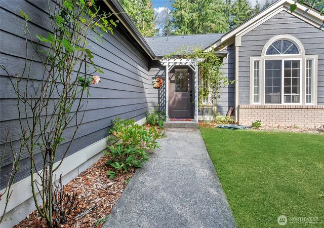 Photo 2 of Single family home for sale at 7218 277th Street Ct E, Graham, WA 98338 | MLS# NWM2582240 | Listing updated on 2026-09-21