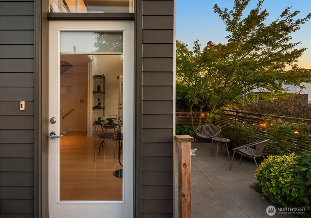 Photo 3 of Sale Pending at 4121 Sw Edmunds St, Seattle, WA 98116 | MLS# NWM2582242 | Listing updated on 2026-09-24