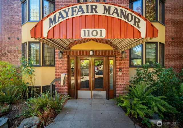 Condo for sale at 1101 17th Avenue #404, Seattle, WA 98122 | MLS# NWM2582243