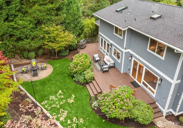 Photo 3 of Single family home for sale at 7803 89th Place Se, Mercer Island, WA 98040 | MLS# NWM2582245 | Listing updated on 2026-09-21