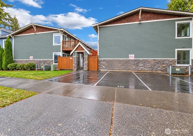 Photo 2 of Condo for sale at 418 N L St #18-8, Tacoma, WA 98403 | MLS# NWM2582246 | Listing updated on 2026-09-27