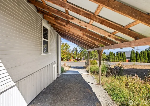 Photo 4 of Single family home for sale at 1616 E 7th Street, Port Angeles, WA 98363 | MLS# NWM2582254 | Listing updated on 2026-09-26