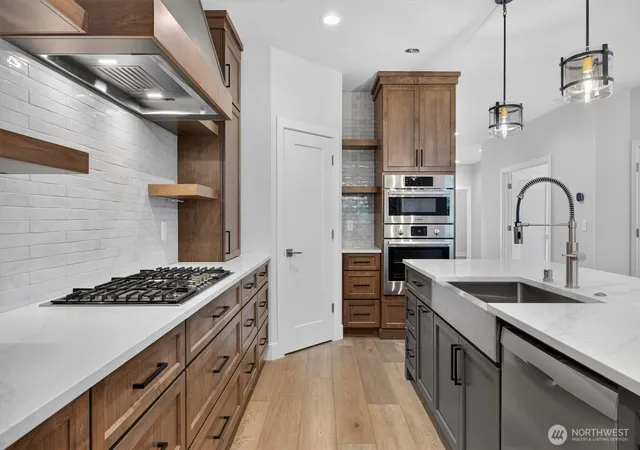 Photo 4 of Single family home for sale at 10711 Southeast 13th Cir, Vancouver, WA 98664 | MLS# NWM2582260 | Listing updated on 2026-09-25