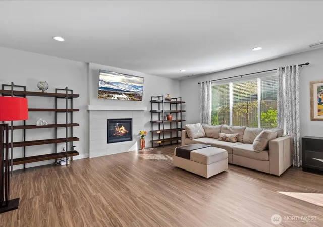 Photo 4 of Single family home for sale at 20334 85th Place NE, Bothell, WA 98011 | MLS# NWM2582261 | Listing updated on 2026-10-02