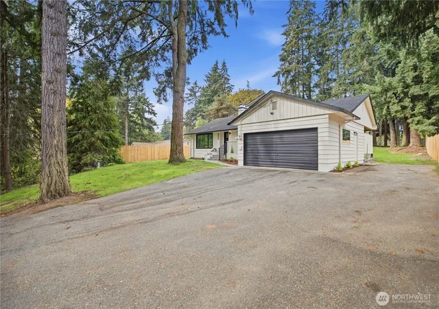 Photo 2 of Single family home for sale at 4702 Waller Rd E, Tacoma, WA 98443 | MLS# NWM2582269 | Listing updated on 2026-09-27
