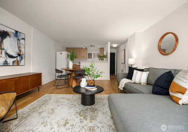 Photo 4 of Condo for sale at 632 13th Avenue E #12, Seattle, WA 98112 | MLS# NWM2582270 | Listing updated on 2026-10-01