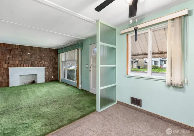 Photo 4 of Single family home for sale at 7037 E B St, Tacoma, WA 98404 | MLS# NWM2582279 | Listing updated on 2026-10-01
