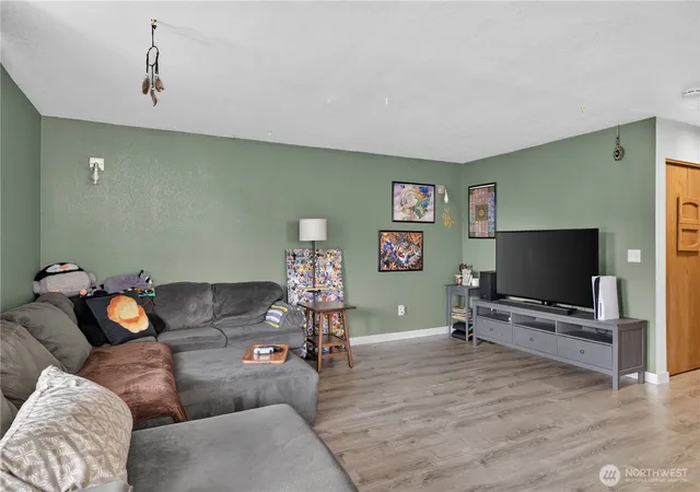 Photo 3 of Condo for sale at 651 SE Bayshore Dr #A101, Oak Harbor, WA 98277 | MLS# NWM2582291 | Listing updated on 2026-09-28