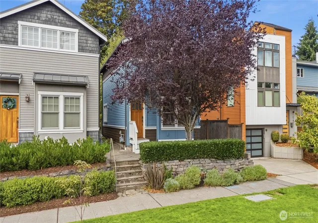Photo 2 of Sale Pending at 1615 A 21st Ave, Seattle, WA 98122 | MLS# NWM2582315 | Listing updated on 2026-09-30