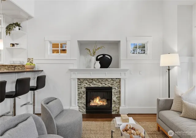 Photo 4 of Sale Pending at 1615 A 21st Ave, Seattle, WA 98122 | MLS# NWM2582315 | Listing updated on 2026-09-30
