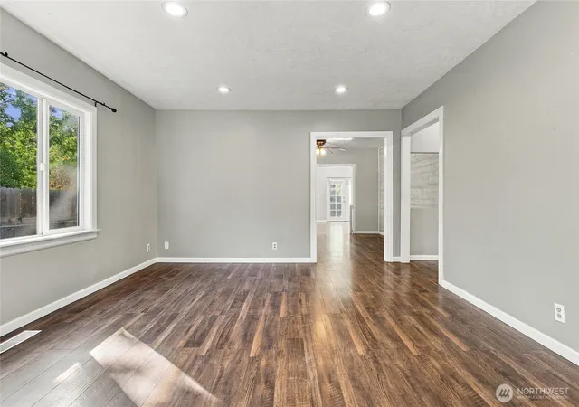 Photo 4 of Single family home for sale at 520 Bryant Ave, Walla Walla, WA 99362 | MLS# NWM2582340 | Listing updated on 2026-10-02