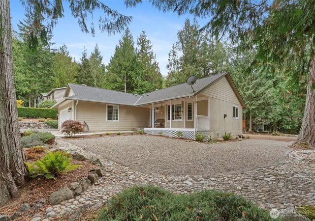 Photo 2 of Single family home for sale at 10 Clipper Ln, Port Ludlow, WA 98365 | MLS# NWM2582343 | Listing updated on 2026-10-02