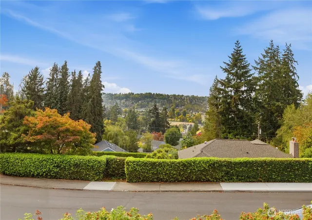Photo 3 of Single family home for sale at 504 Windsor Park NE, Renton, WA 98056 | MLS# NWM2582350 | Listing updated on 2026-10-03