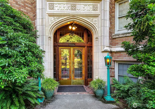 Photo 2 of Condo for sale at 5810 Cowen Pl NE #310, Seattle, WA 98105 | MLS# NWM2582351 | Listing updated on 2026-09-22