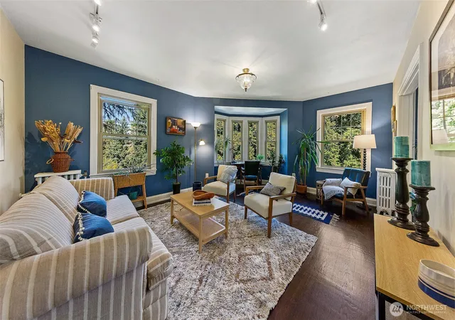 Photo 4 of Condo for sale at 5810 Cowen Pl NE #310, Seattle, WA 98105 | MLS# NWM2582351 | Listing updated on 2026-09-22