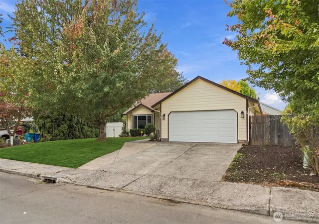 Photo 3 of Single family home for sale at 8102 Ne 145th Avenue, Vancouver, WA 98682 | MLS# NWM2582361 | Listing updated on 2026-09-30