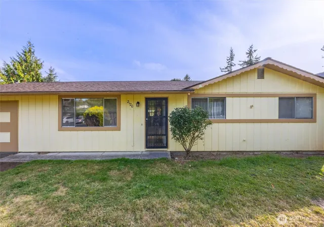 Photo 3 of Single family home for sale at 2120 Knox Ave, Bellingham, WA 98225 | MLS# NWM2582382 | Listing updated on 2026-09-23