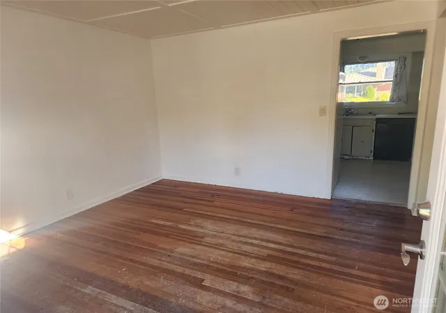 Photo 3 of Single family home for sale at 1617 Sw Grandview Ave, Chehalis, WA 98532 | MLS# NWM2582388 | Listing updated on 2026-09-18