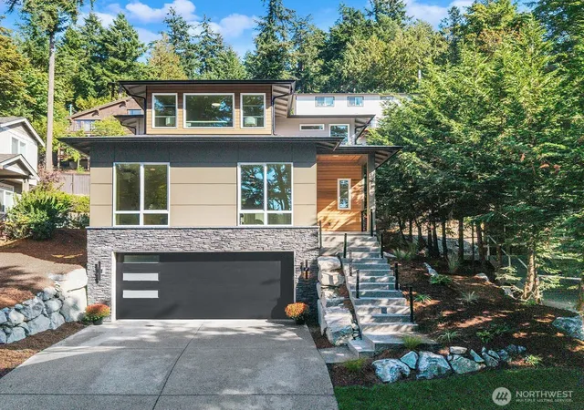Photo 1 of Single family home for sale at 1072 205th Avenue Ne, Sammamish, WA 98074 | MLS# NWM2582396 | Listing updated on 2026-10-02