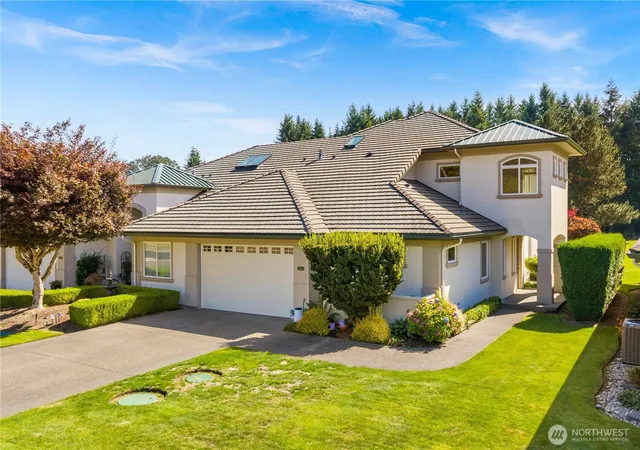 Photo 2 of Townhouse for sale at 3709 Prestwick Ln Se, Olympia, WA 98501 | MLS# NWM2582410 | Listing updated on 2026-09-17