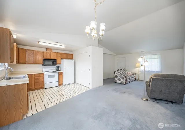 Photo 4 of Single family home for sale at 1204 E Hayden Dr, Moses Lake, WA 98837 | MLS# NWM2582413 | Listing updated on 2026-09-28
