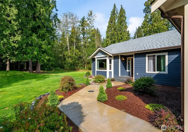 Photo 3 of Single family home for sale at 3226 Velvet Ln, Custer, WA 98240 | MLS# NWM2582421 | Listing updated on 2026-09-24