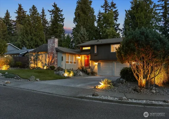 Photo 4 of Sale Pending at 2404 36th Avenue SE, Puyallup, WA 98374 | MLS# NWM2582426 | Listing updated on 2026-09-29