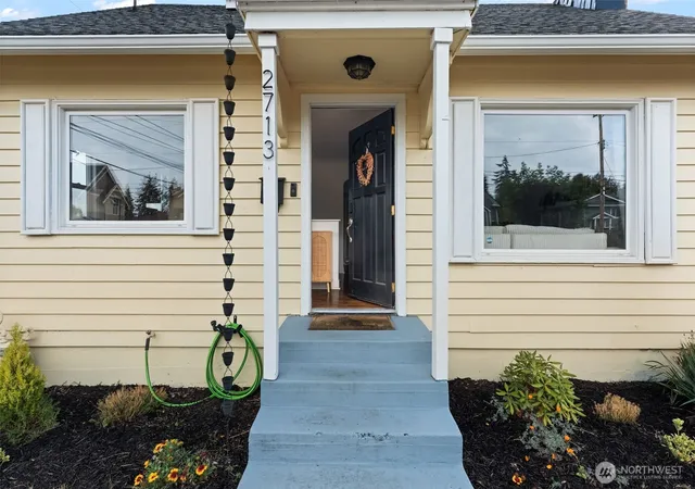 Photo 3 of Single family home for sale at 2713 N Stevens St, Tacoma, WA 98407 | MLS# NWM2582429 | Listing updated on 2026-09-25
