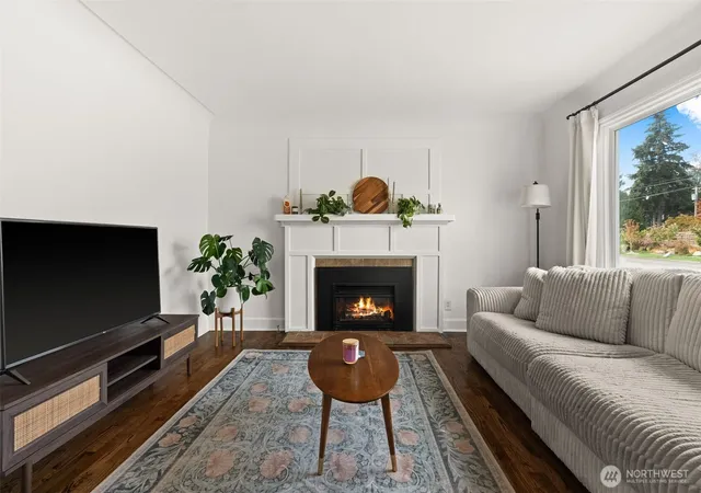 Photo 4 of Single family home for sale at 2713 N Stevens St, Tacoma, WA 98407 | MLS# NWM2582429 | Listing updated on 2026-09-25
