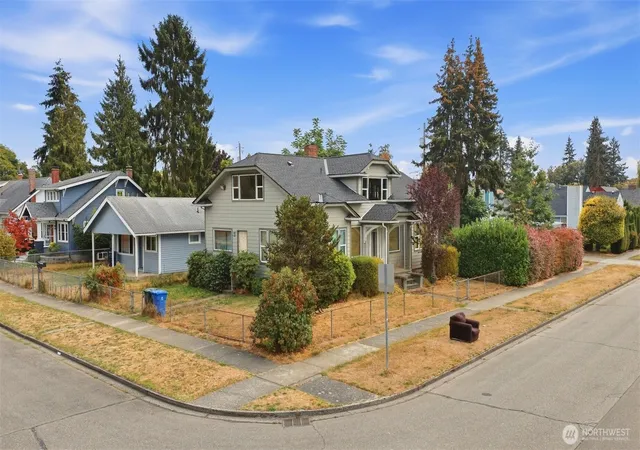 Photo 2 of Single family home for sale at 5101 S Park Ave, Tacoma, WA 98408 | MLS# NWM2582433 | Listing updated on 2026-09-25