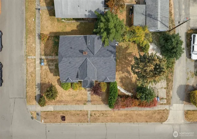 Photo 3 of Single family home for sale at 5101 S Park Ave, Tacoma, WA 98408 | MLS# NWM2582433 | Listing updated on 2026-09-25