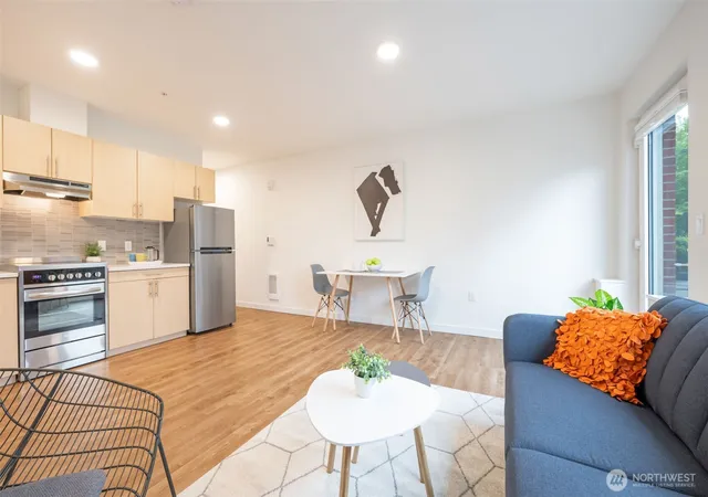 Photo 4 of Condo for sale at 750 11th Avenue E #103, Seattle, WA 98102 | MLS# NWM2582449 | Listing updated on 2026-09-17