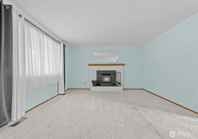 Photo 3 of Sale Pending at 19421 Aurora Dr E, Spanaway, WA 98387 | MLS# NWM2582450 | Listing updated on 2026-09-24