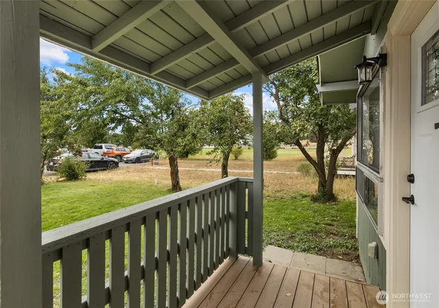 Photo 4 of Single family home for sale at 821 E 4th Street, Cle Elum, WA 98922 | MLS# NWM2582475 | Listing updated on 2026-09-19