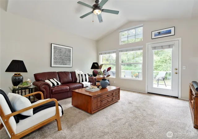 Photo 3 of Townhouse for sale at 5225 S 234th Place #14-4, Kent, WA 98032 | MLS# NWM2582484 | Listing updated on 2026-10-01