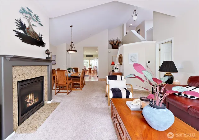 Photo 4 of Townhouse for sale at 5225 S 234th Place #14-4, Kent, WA 98032 | MLS# NWM2582484 | Listing updated on 2026-10-01