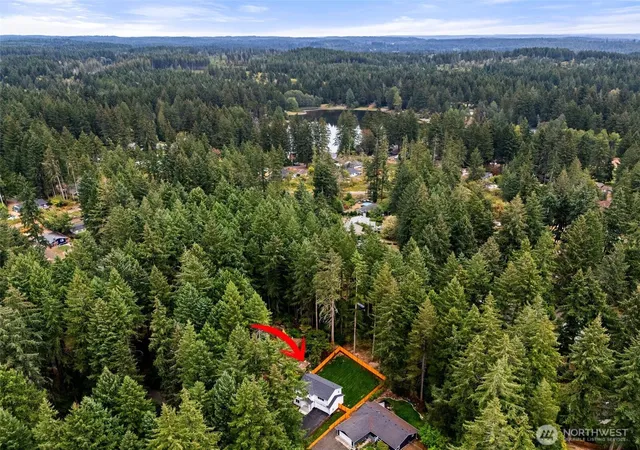 Photo 4 of Single family home for sale at 13807 Pinehurst Ln NW, Gig Harbor, WA 98329 | MLS# NWM2582500 | Listing updated on 2026-09-26