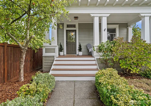 Photo 3 of Single family home for sale at 1003 N Prospect St, Tacoma, WA 98406 | MLS# NWM2582505 | Listing updated on 2026-10-01