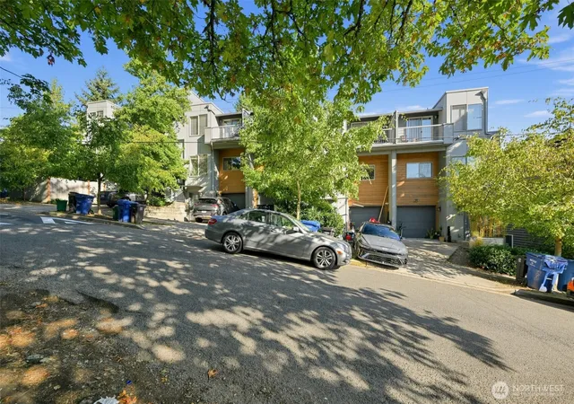 Townhouse for sale at 3014 NE 140th Street #B, Seattle, WA 98125 | MLS# NWM2582507