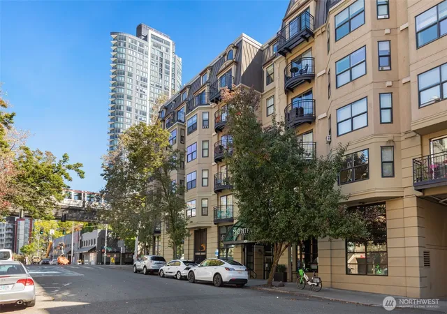 Photo 1 of Condo for sale at 425 Vine St #721, Seattle, WA 98121 | MLS# NWM2582512 | Listing updated on 2026-09-30