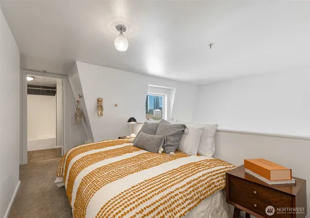 Photo 4 of Condo for sale at 425 Vine St #721, Seattle, WA 98121 | MLS# NWM2582512 | Listing updated on 2026-09-30