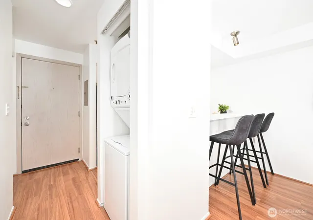 Photo 4 of Condo for sale at 530 Melrose Ave E #605, Seattle, WA 98102 | MLS# NWM2582516 | Listing updated on 2026-09-25