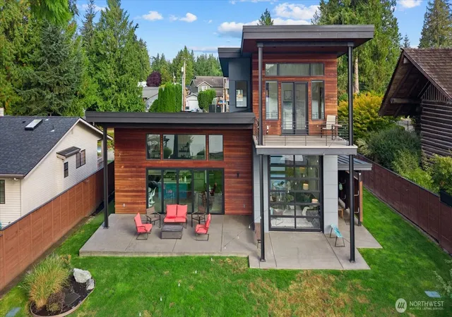 Photo 2 of Single family home for sale at 6360 S Island Dr E, Bonney Lake, WA 98391 | MLS# NWM2582518 | Listing updated on 2026-09-23