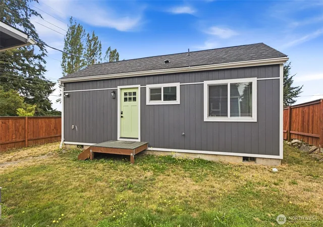 Photo 2 of Condo for sale at 1750 S Anderson St #2, Tacoma, WA 98405 | MLS# NWM2582529 | Listing updated on 2026-09-25